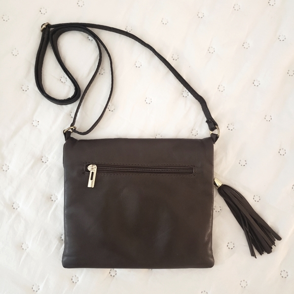 🎉Vera Pelle leather cross body 8.6x7.5x0.79 🎉DESIGNER CLEARANCE DEAL - Picture 2 of 12